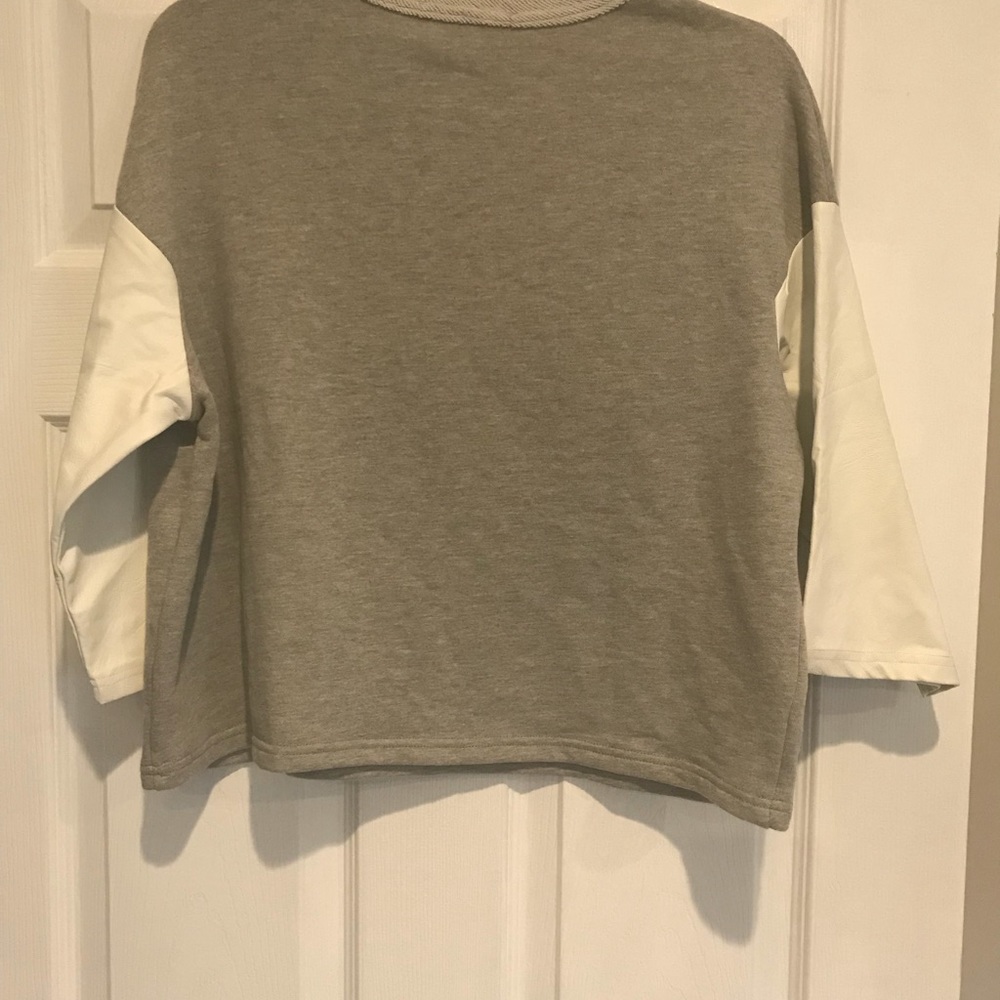 Sweater - Picture 3 of 4